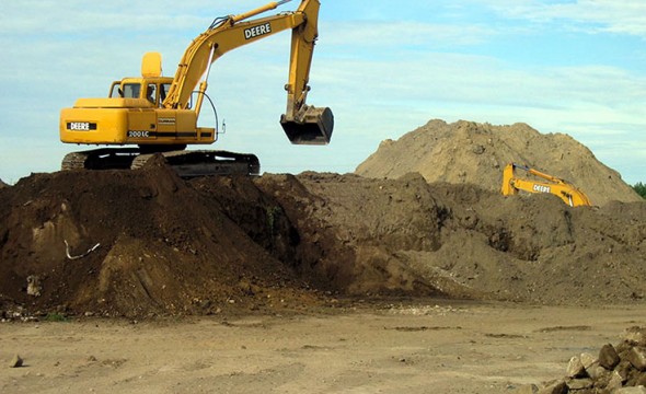 curran_recycling_industrial_contaminated_soil_management